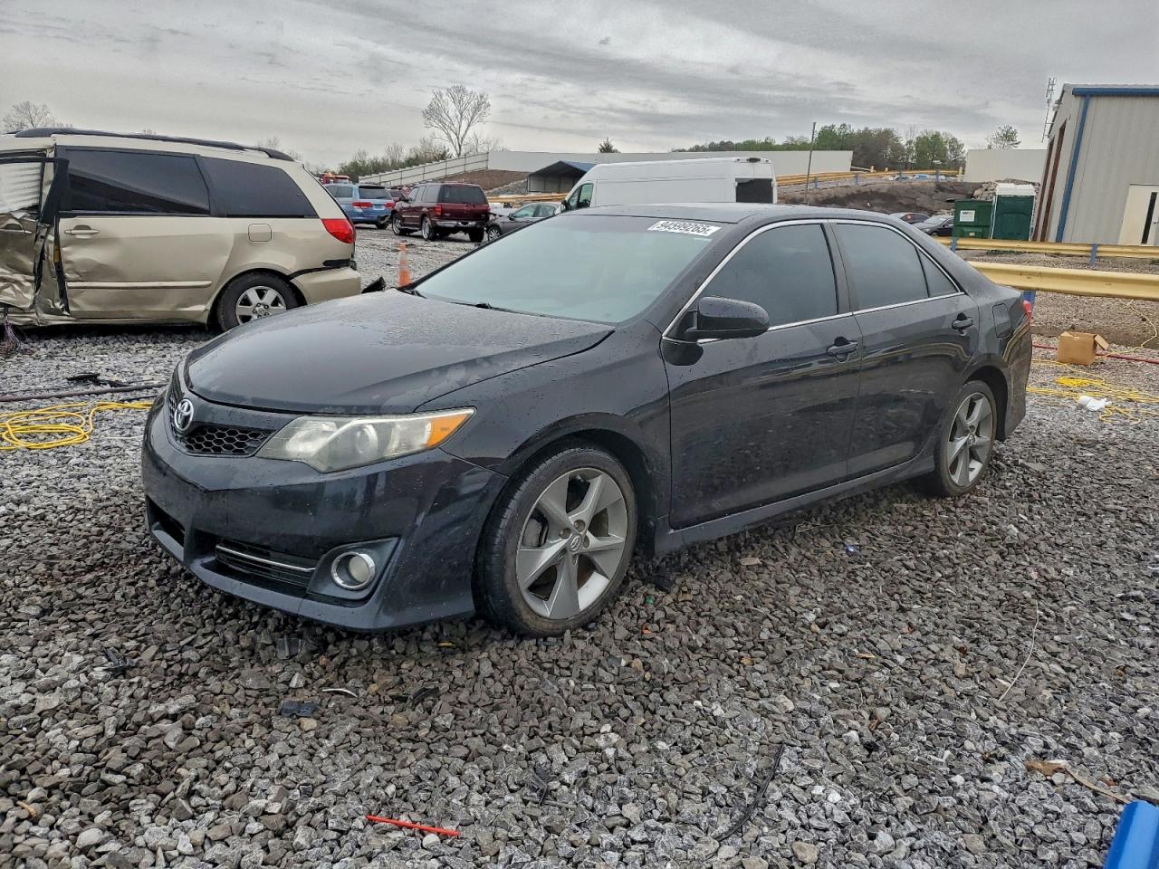 Toyota Camry Se Image 1
