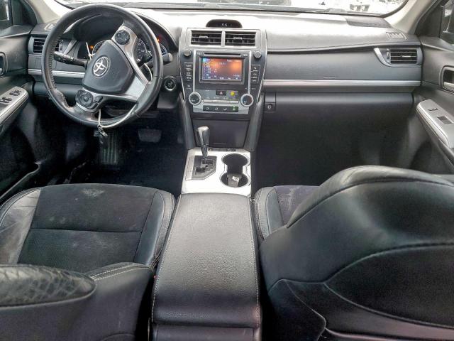 Toyota Camry Se Image 4