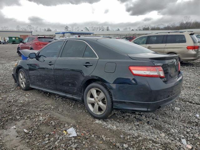 Toyota Camry Base Image 8