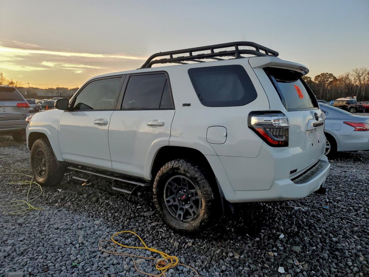 Toyota 4Runner Sr5 Image 8