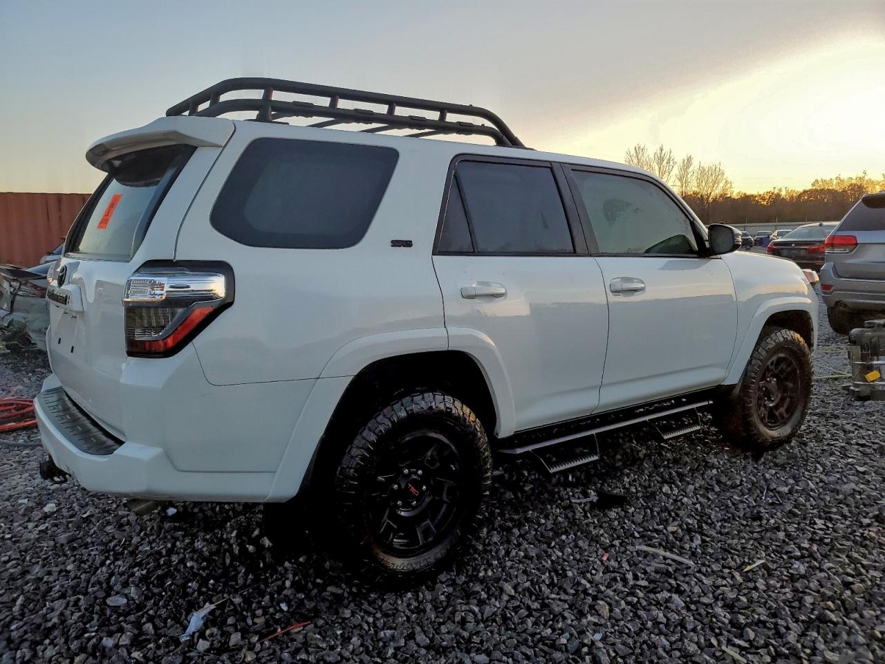 Toyota 4Runner Sr5 Image 5