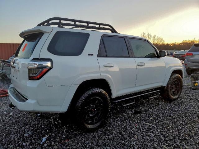 Toyota 4Runner Sr5 Image 5