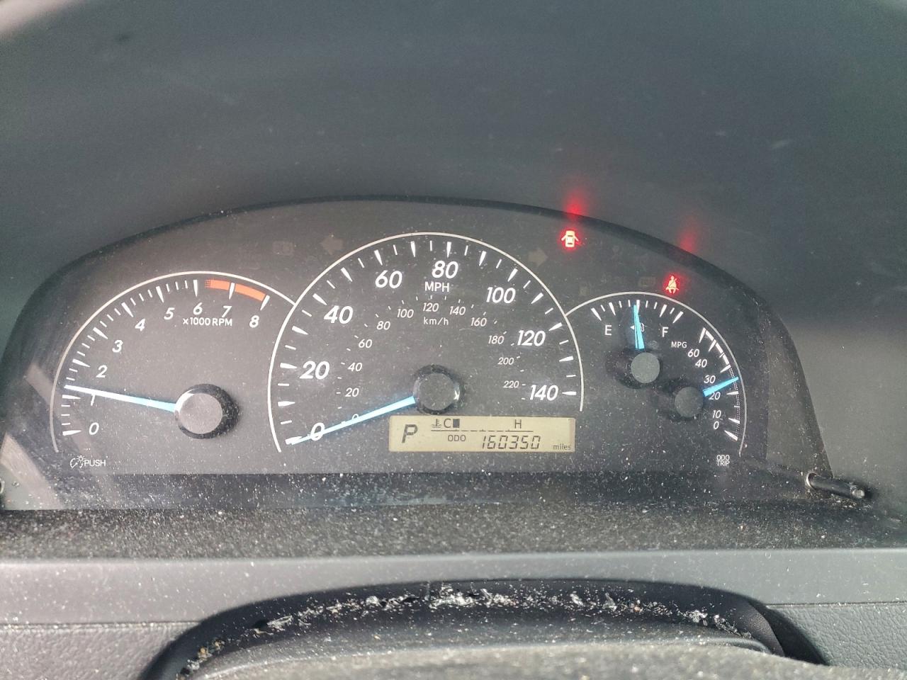 Toyota Camry Base Image 4