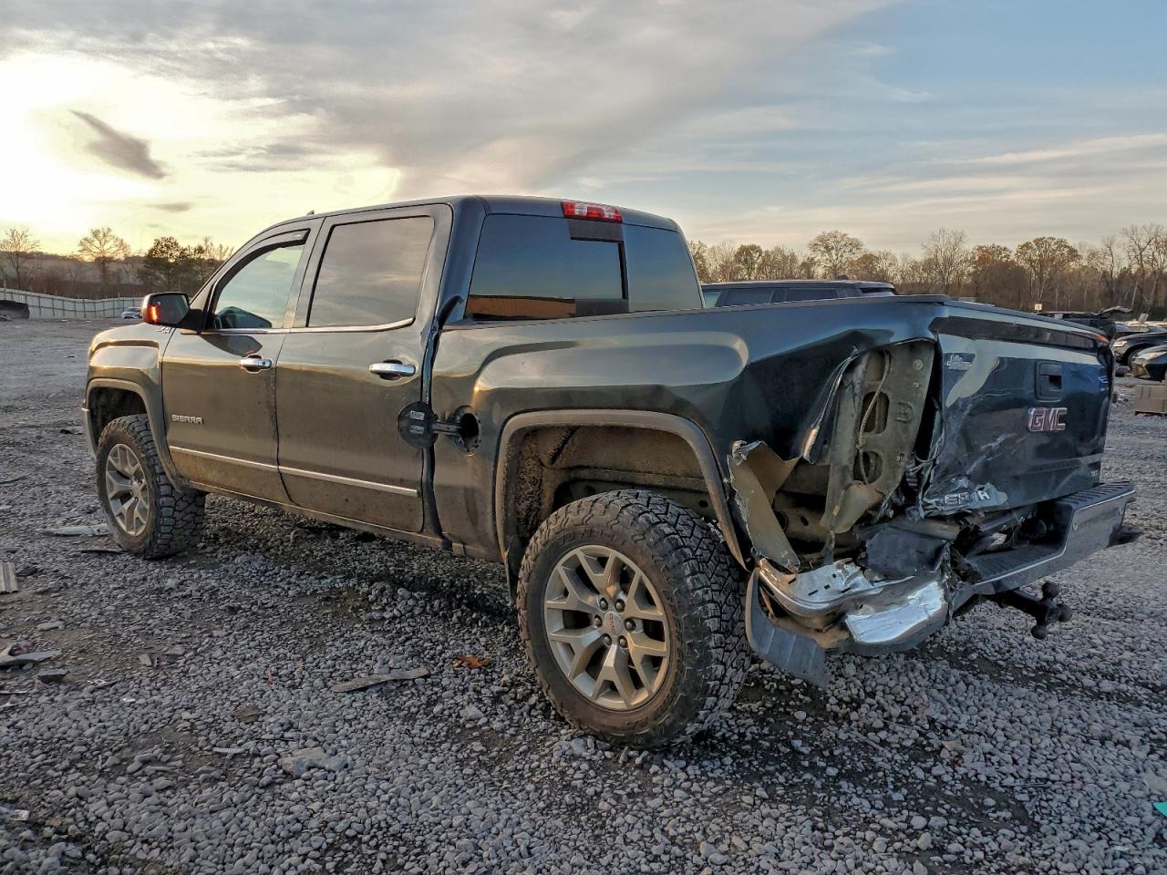 GMC Sierra K1500 Slt Image 2