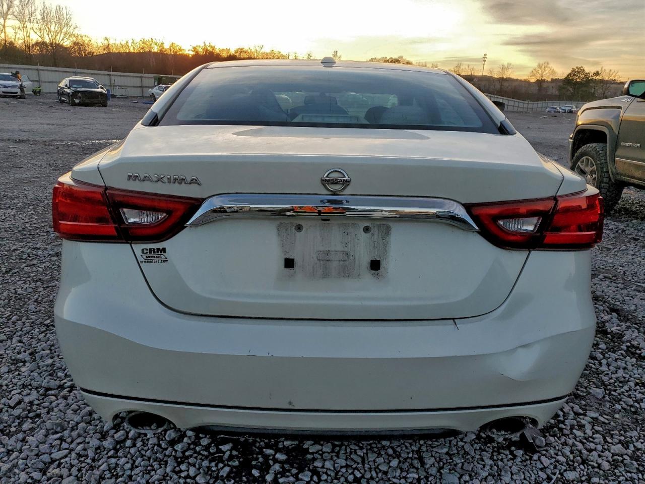 Nissan Maxima 3.5s Image 4