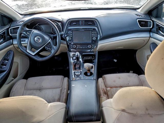 Nissan Maxima 3.5s Image 8