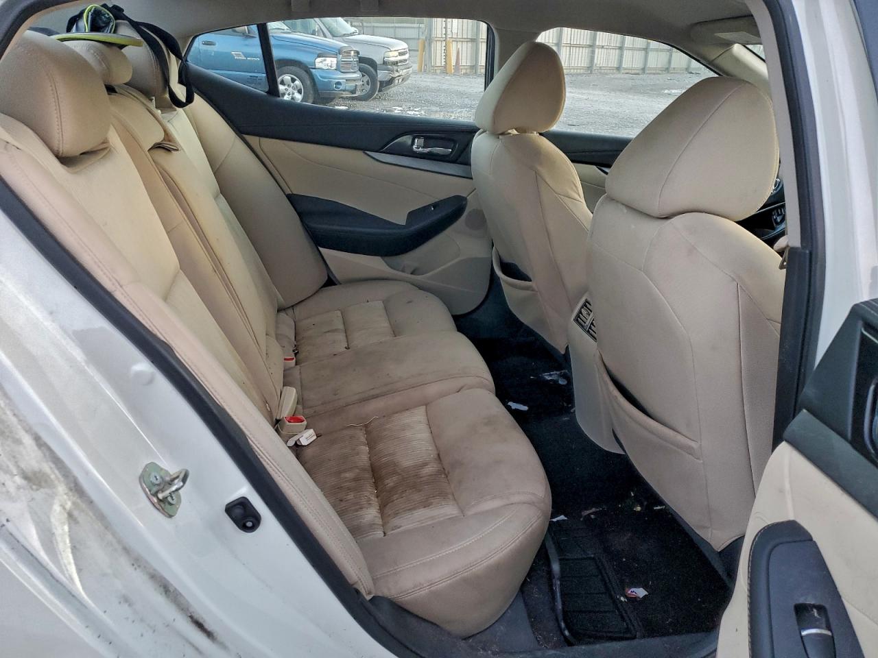 Nissan Maxima 3.5s Image 6