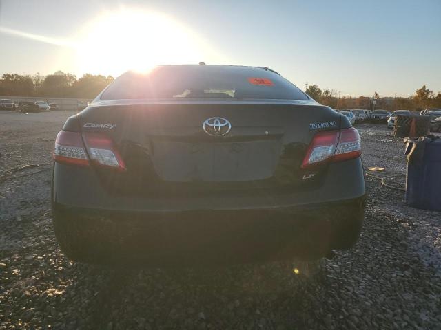 Toyota Camry Base Image 4