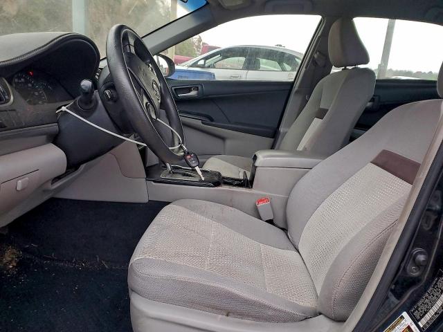 Toyota Camry Base Image 8