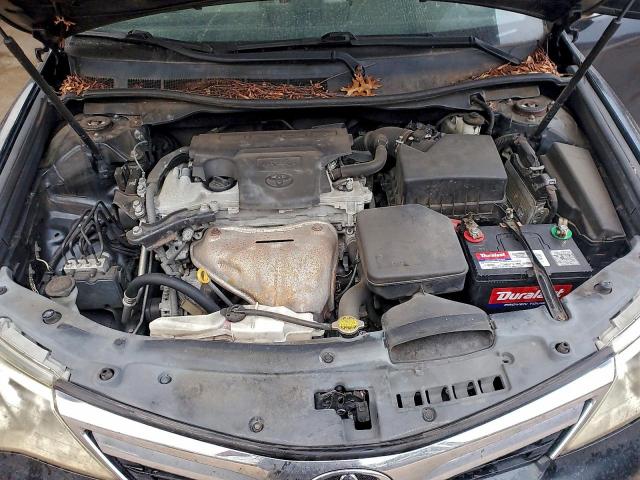 Toyota Camry Base Image 3