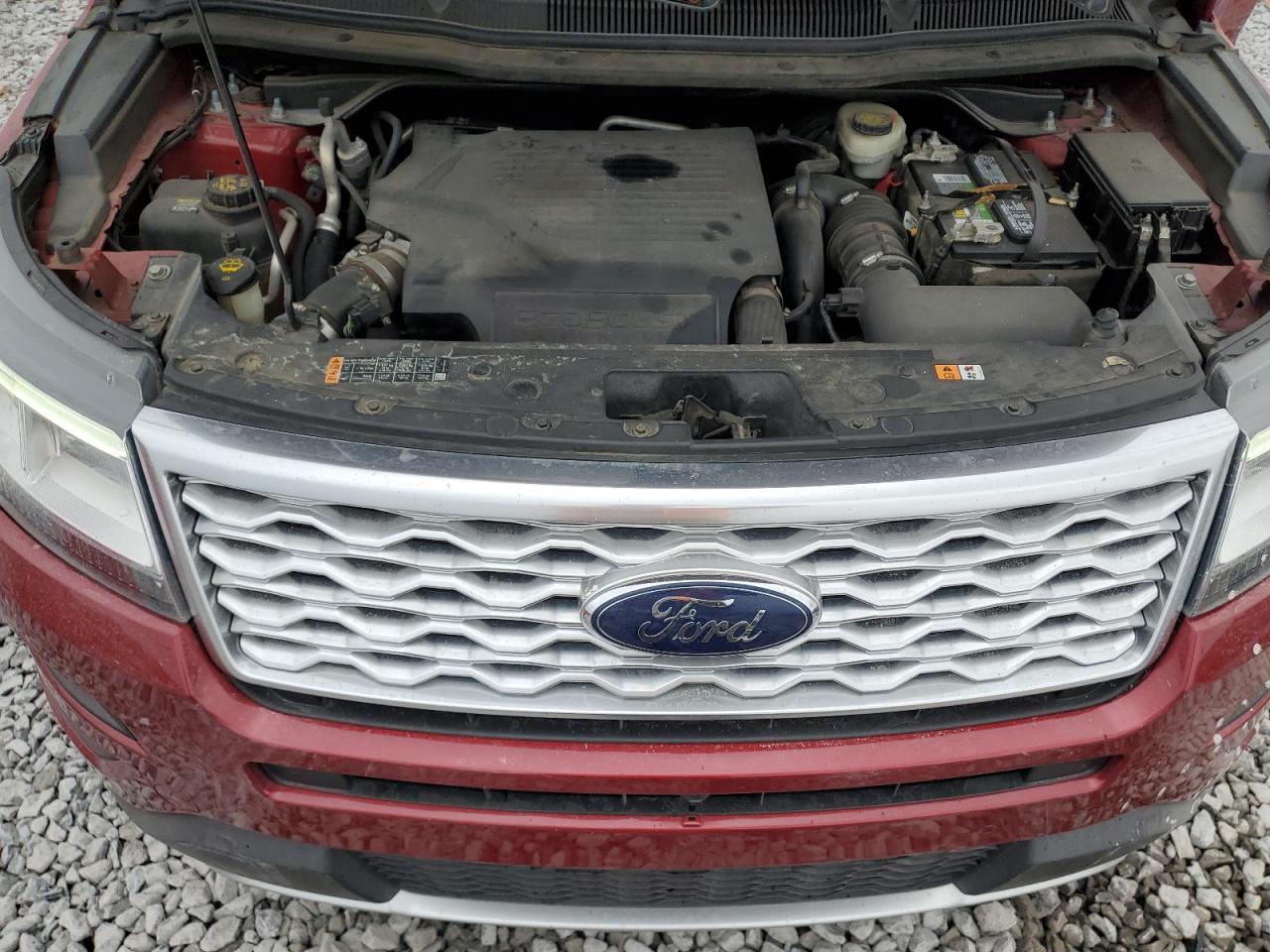 Ford Explorer Platinum Image 6