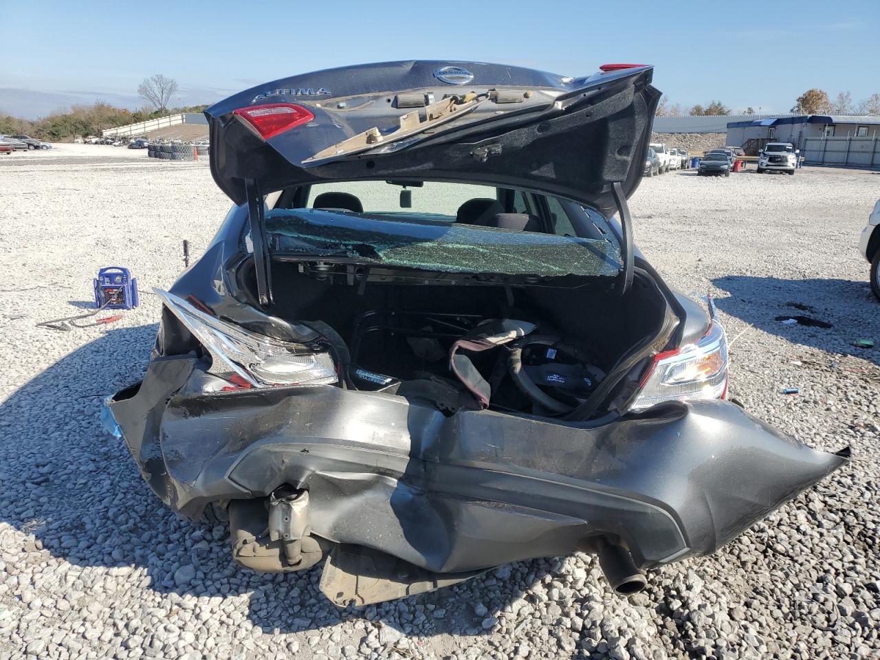 Nissan Altima 2.5 Image 6