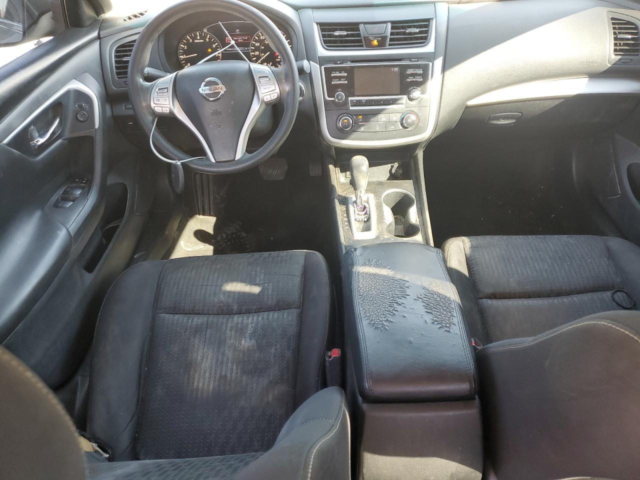 Nissan Altima 2.5 Image 12