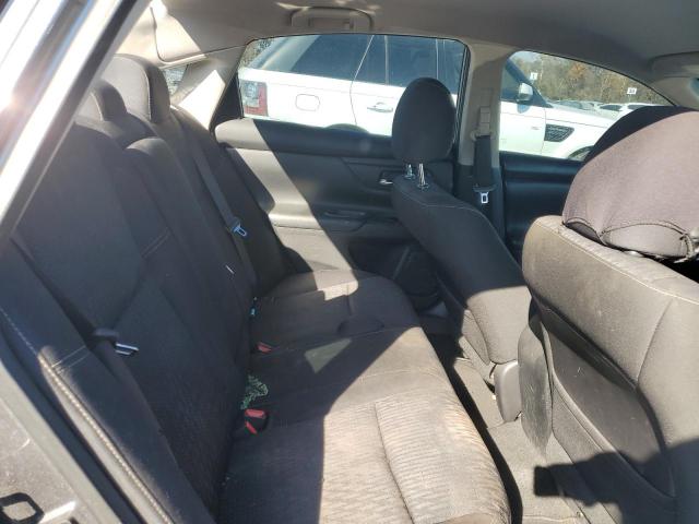 Nissan Altima 2.5 Image 8