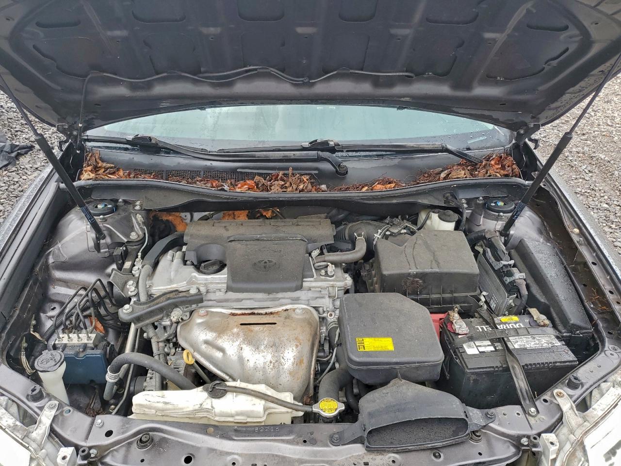 Toyota Camry L Image 6