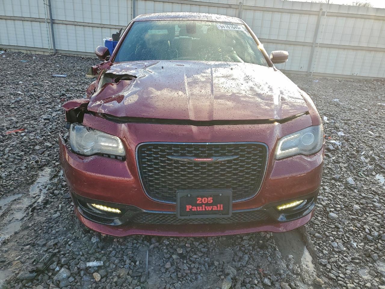 Chrysler 300 S Image 4