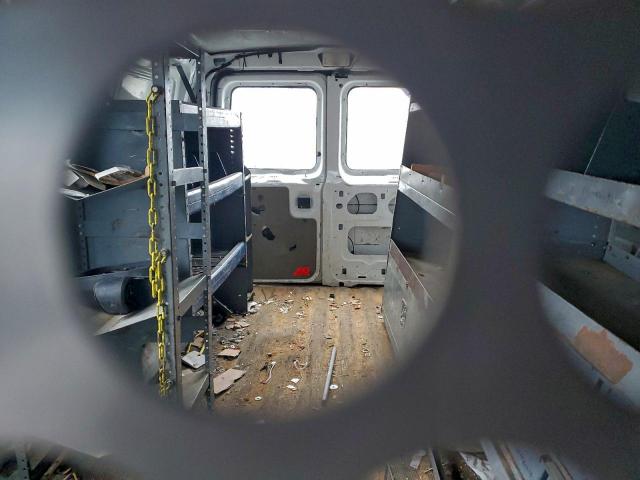 Ford Econoline E250 Van Image 13