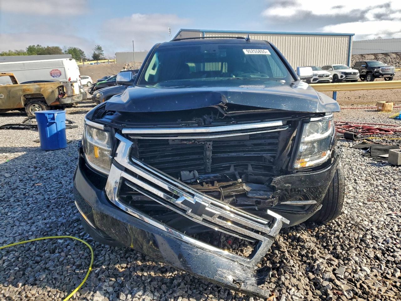 Chevrolet Suburban K1500 Premier Image 8