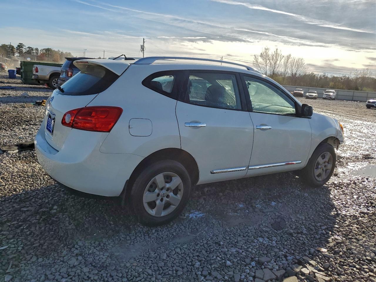 Nissan Rogue S Image 9