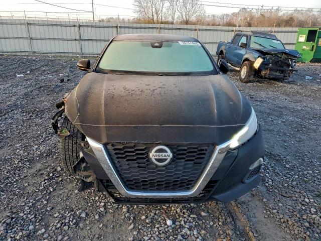 Nissan Altima Sv Image 11