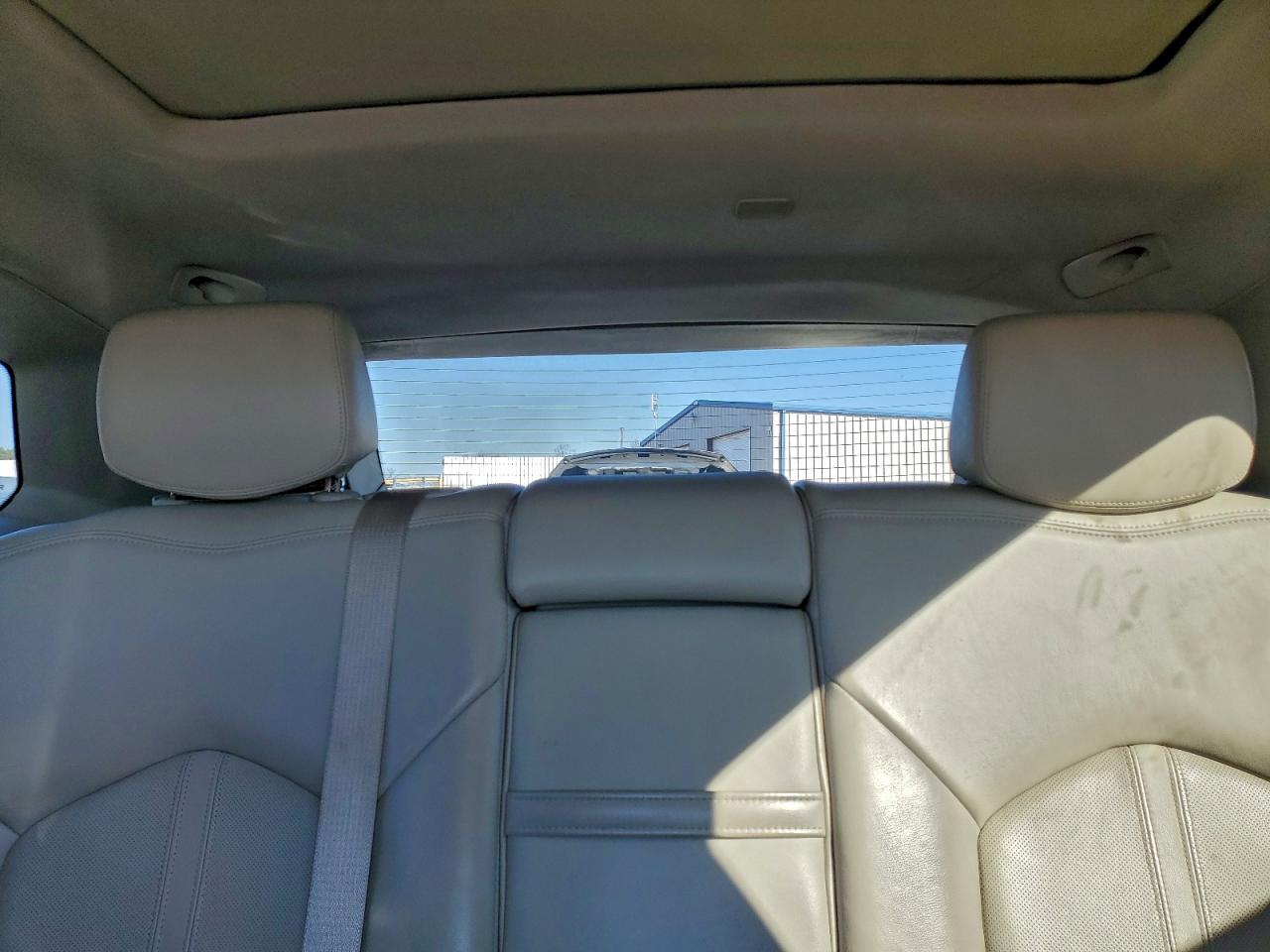 Cadillac SRX Luxury Collection Image 9