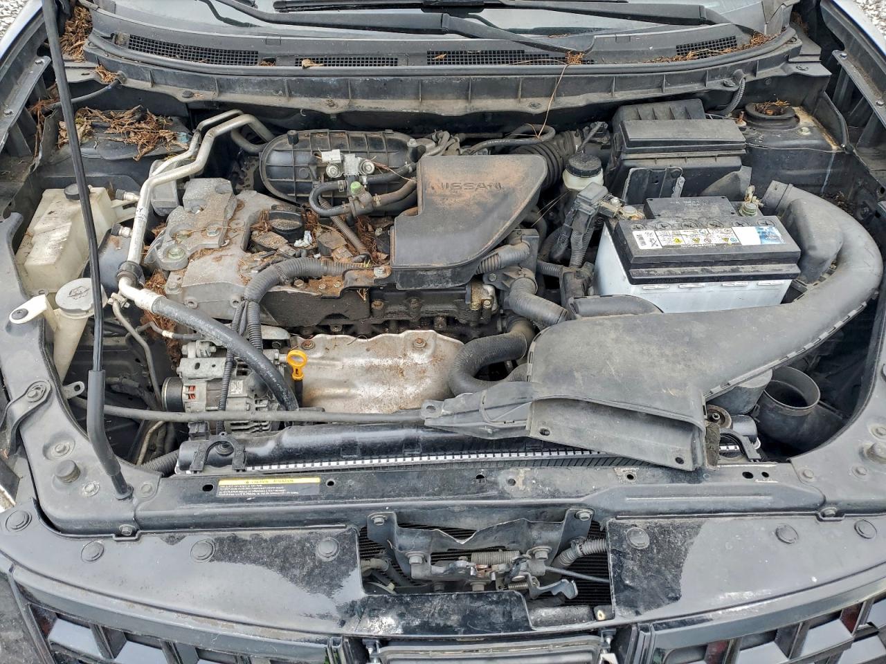 Nissan Rogue S Image 2