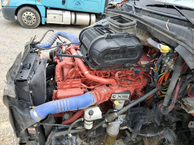 Peterbilt 579 Image 10