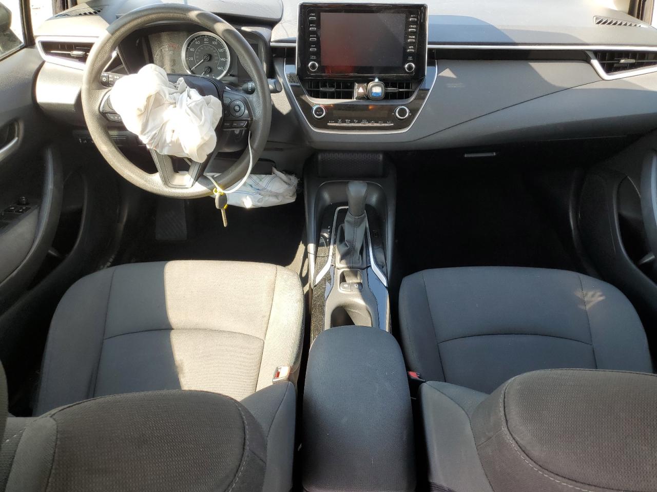 Toyota Corolla Le Image 7