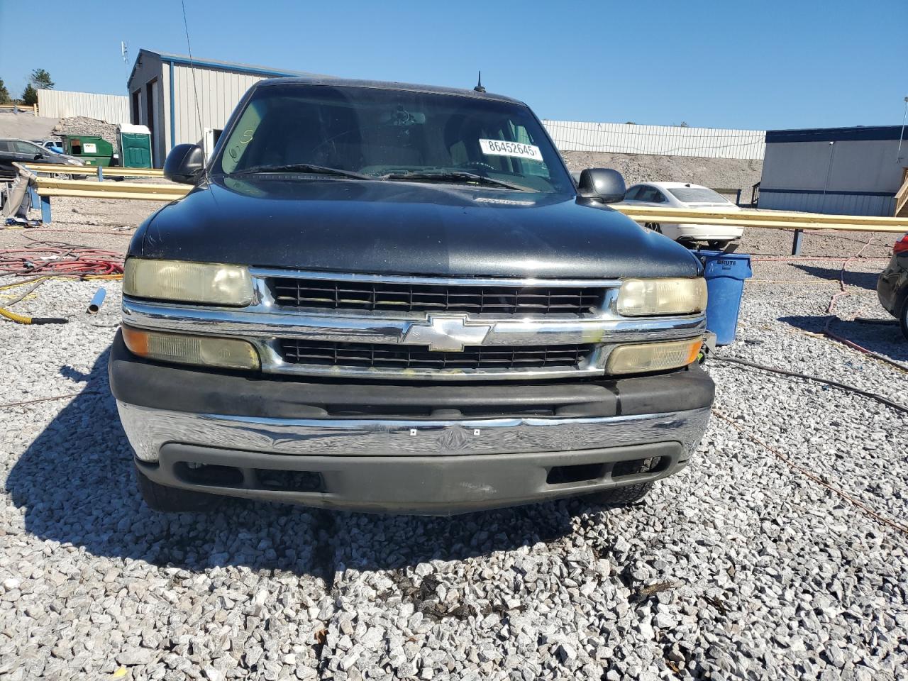 Chevrolet Suburban C1500 Image 8