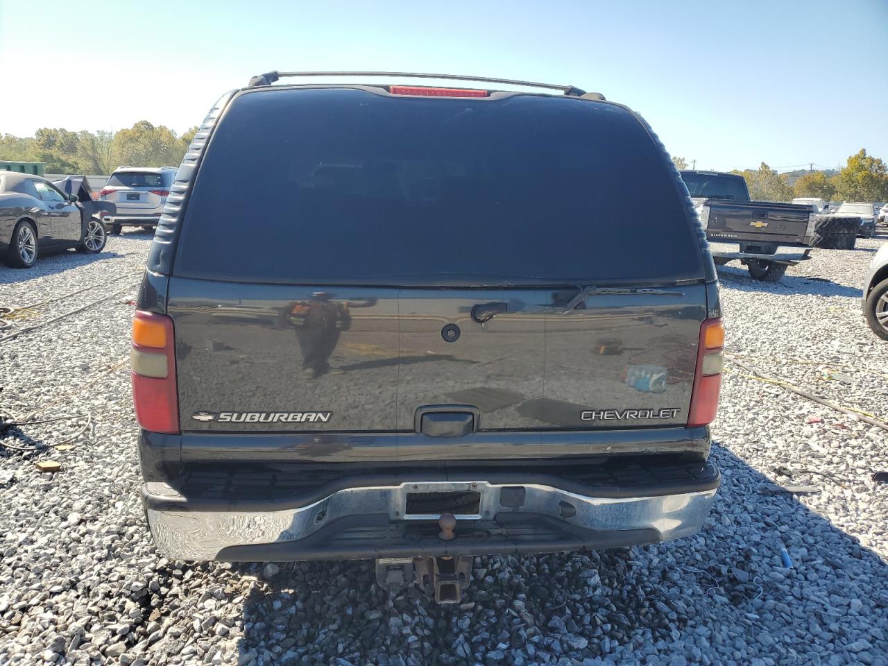 Chevrolet Suburban C1500 Image 7