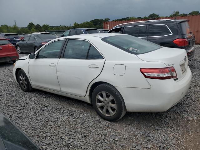 Toyota Camry Base Image 5