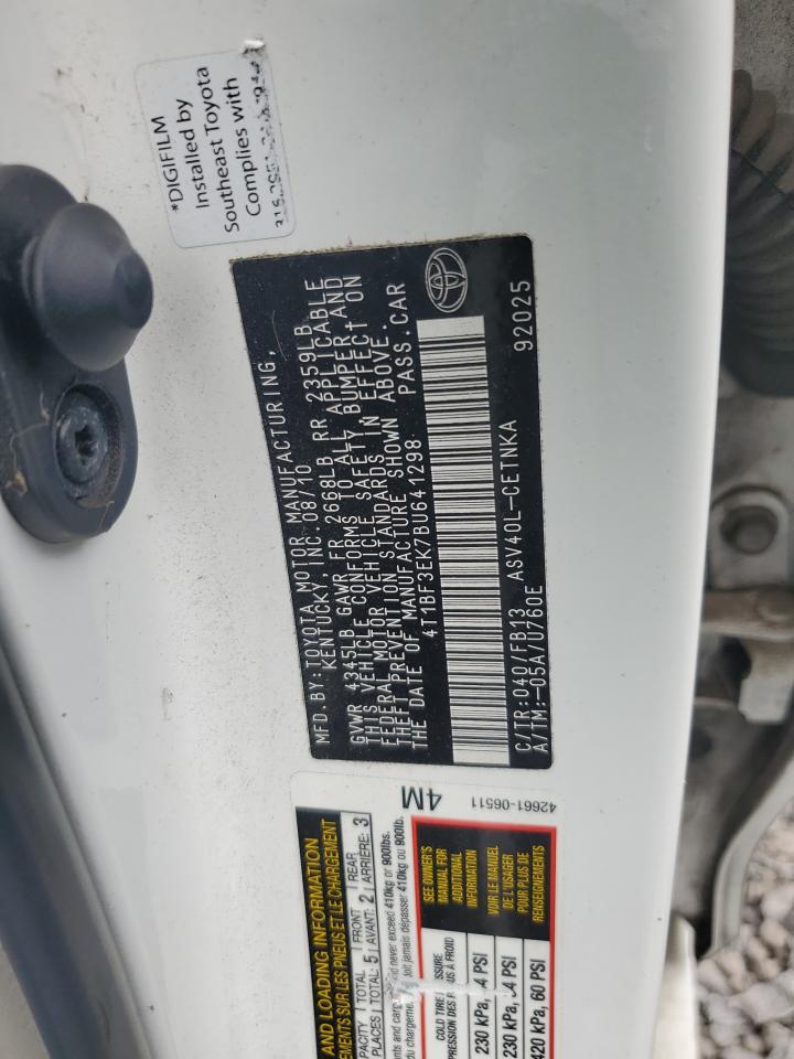 Toyota Camry Base Image 2