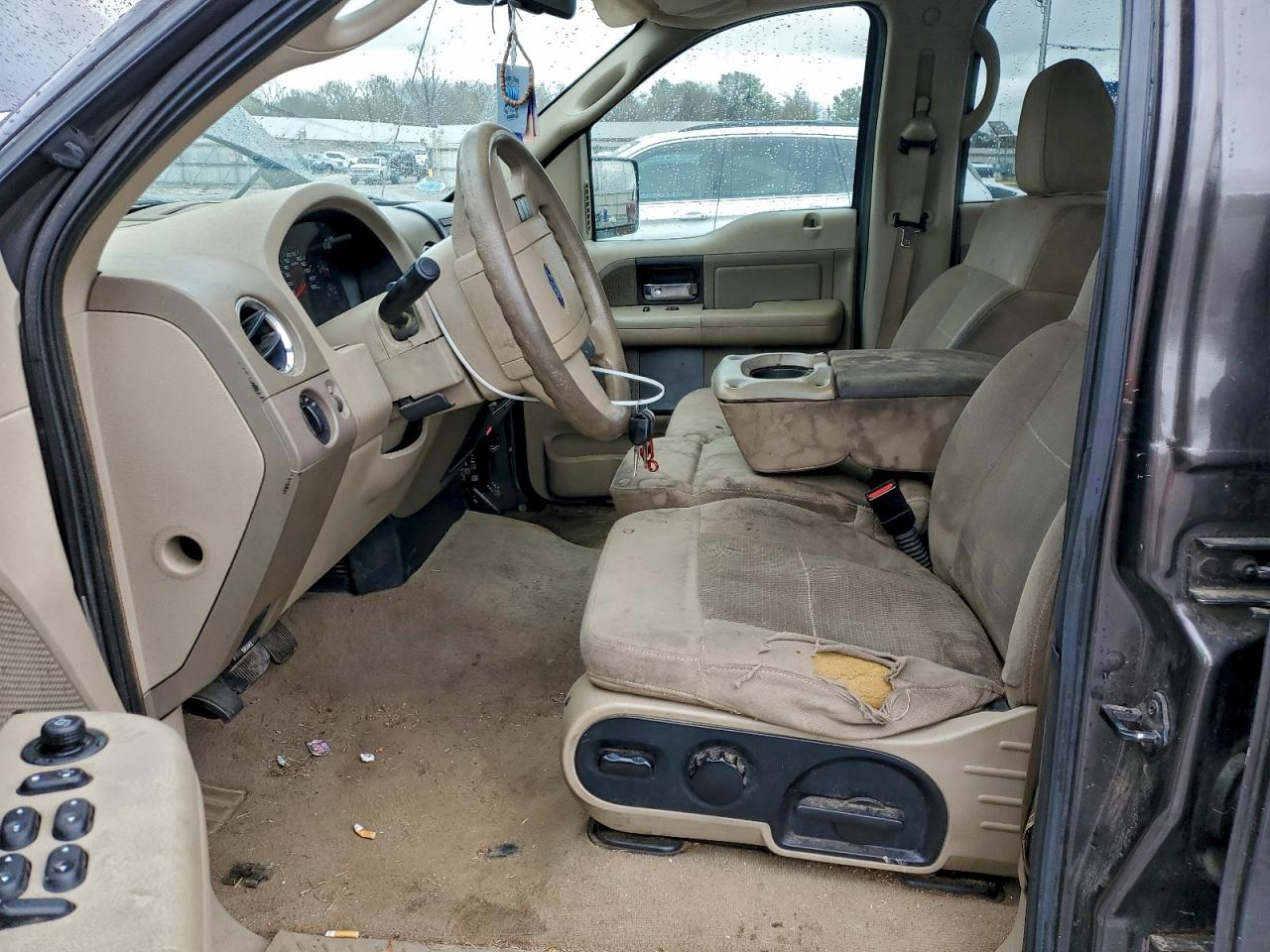 Ford F-150 Supercrew Image 5