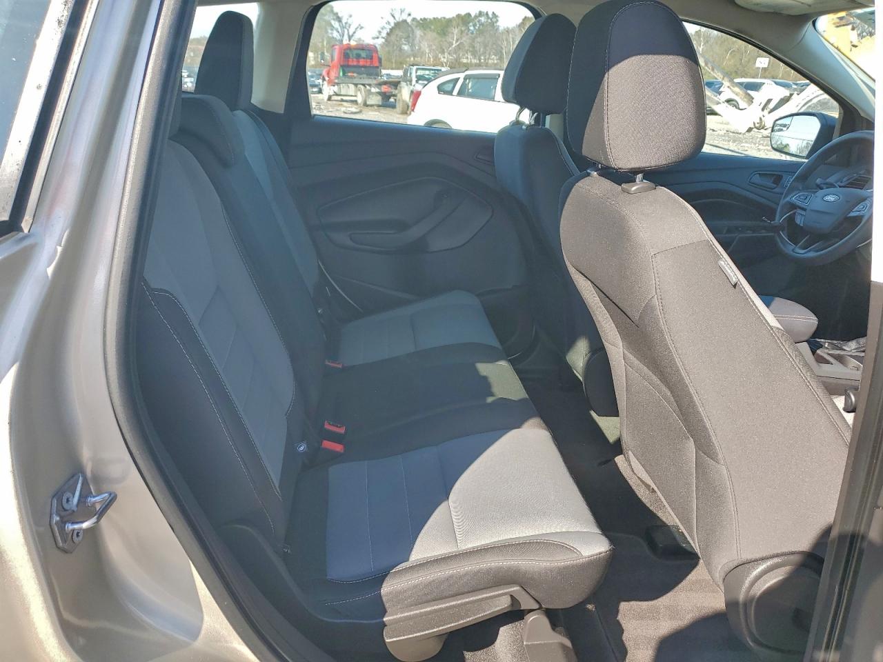 Ford Escape S Image 6