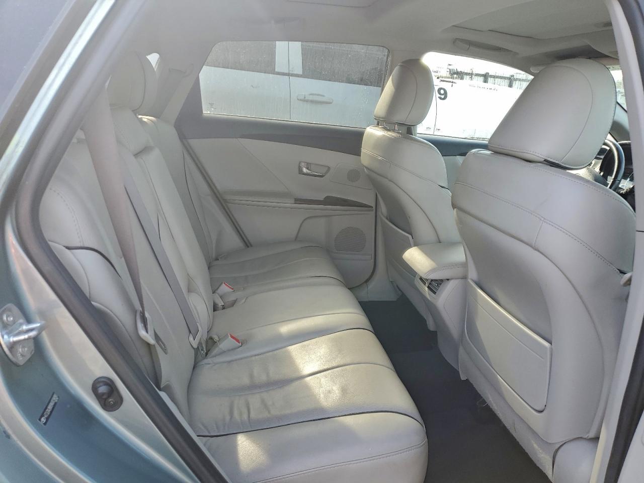 Toyota Venza Image 6