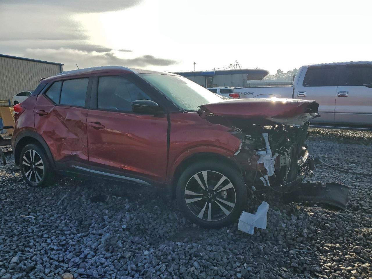 Nissan Kicks Sr Image 2