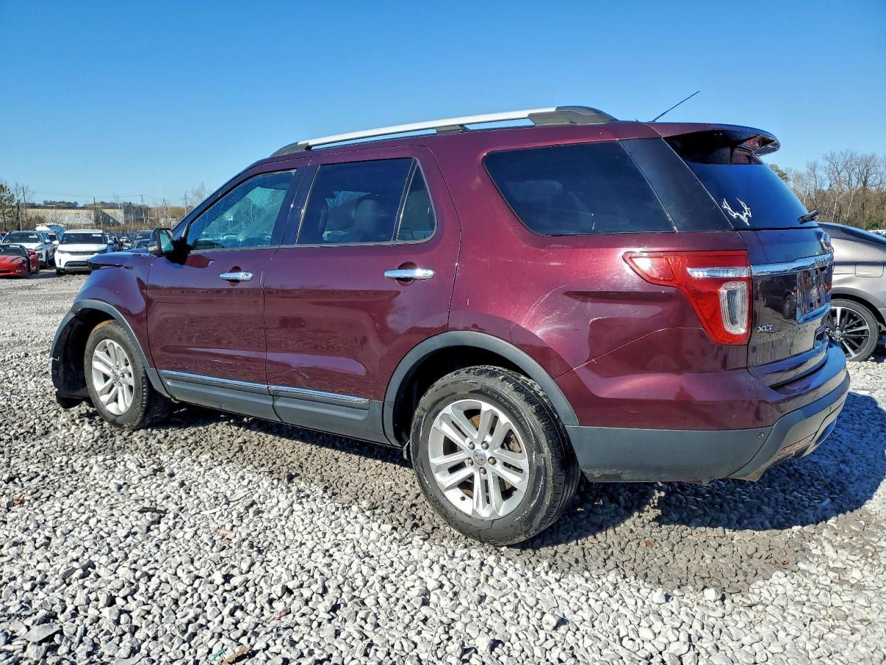Ford Explorer Xlt Image 2