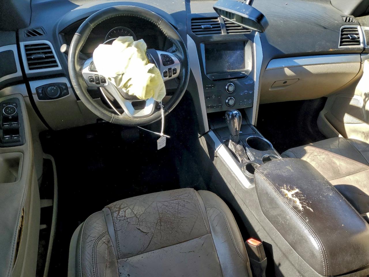 Ford Explorer Xlt Image 3