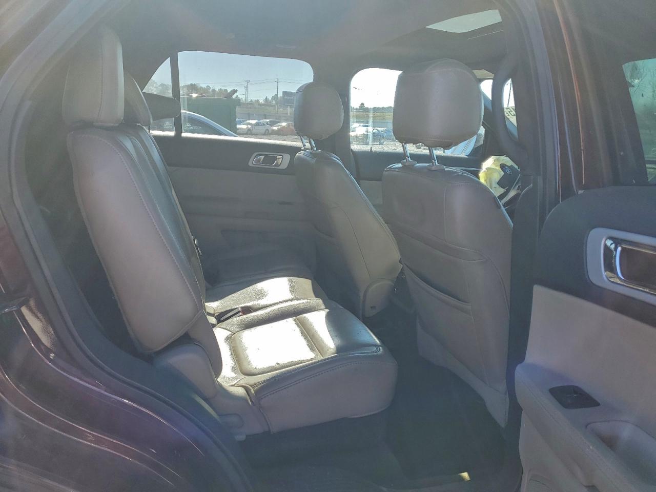 Ford Explorer Xlt Image 7