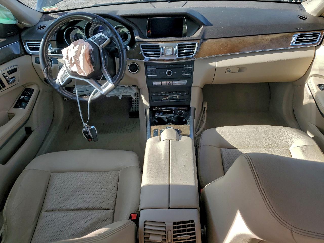 Mercedes-Benz E-Class 350 Image 5