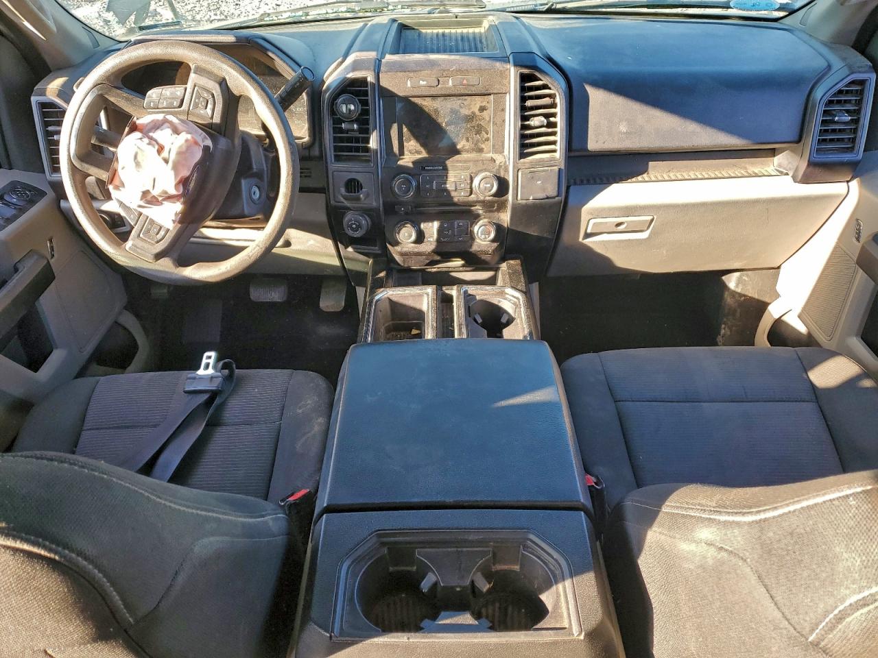 Ford F-150 Supercrew Image 4