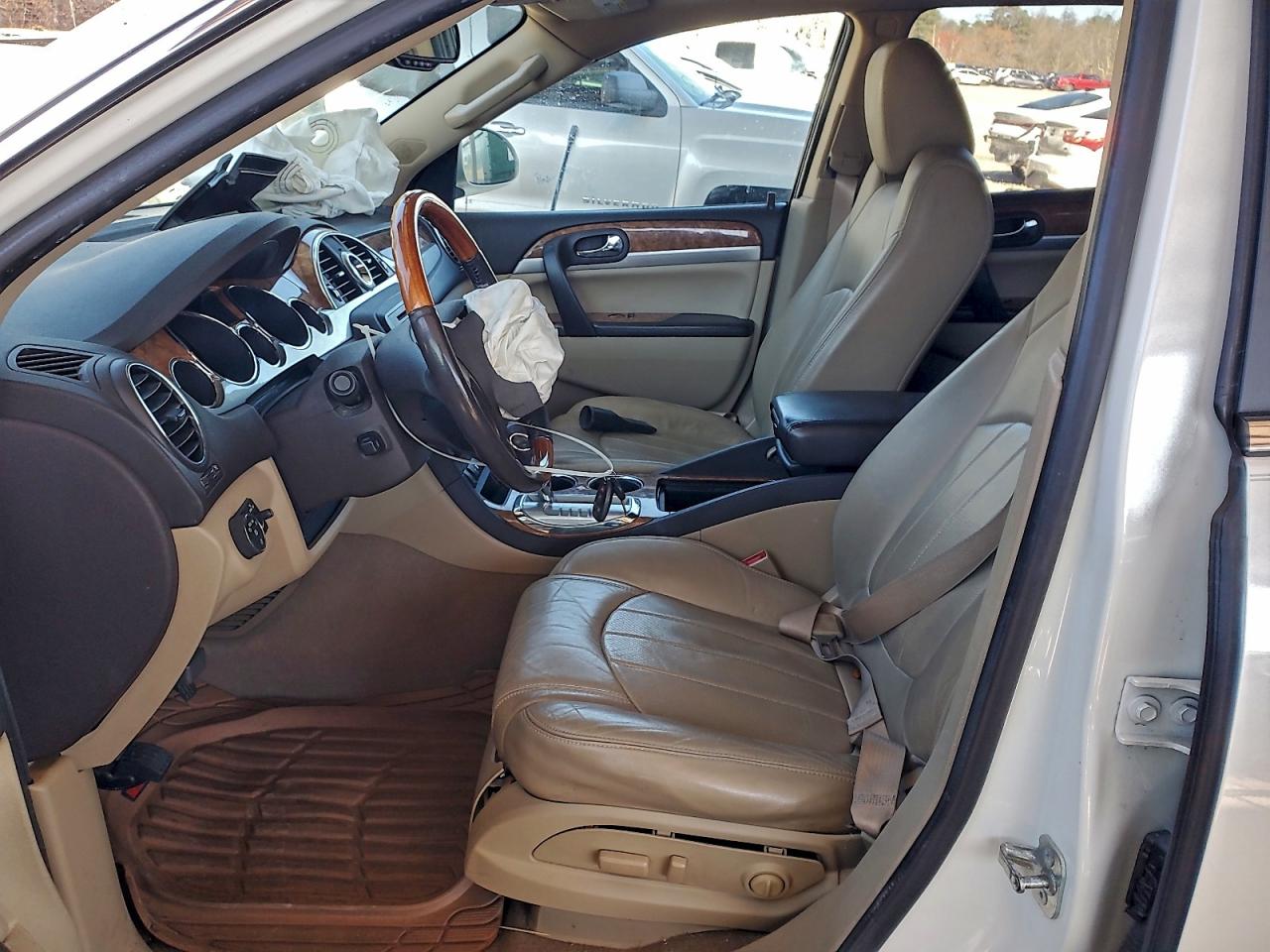 Buick Enclave Image 5