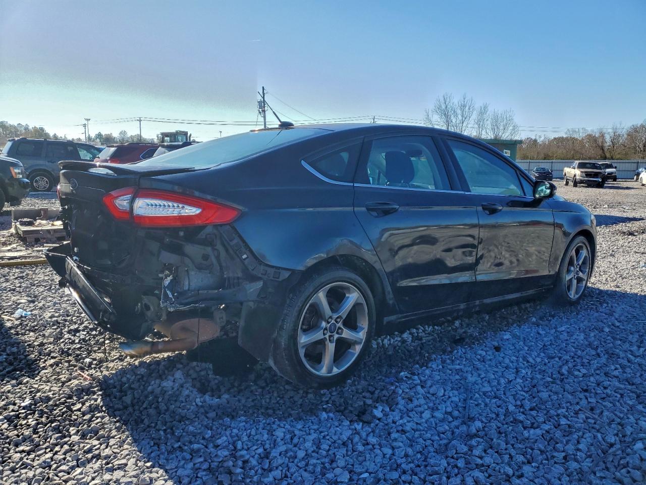 Ford Fusion Se Image 2