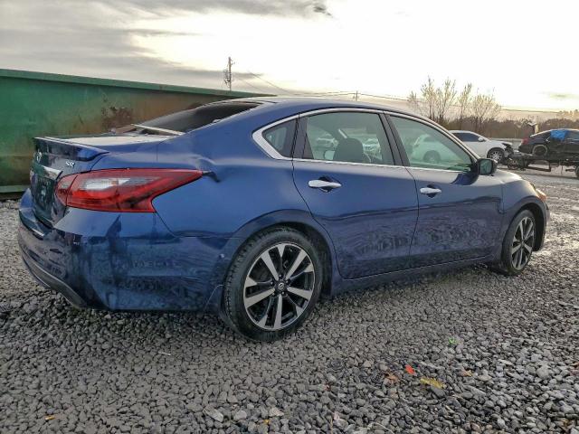 Nissan Altima 2.5 Image 4