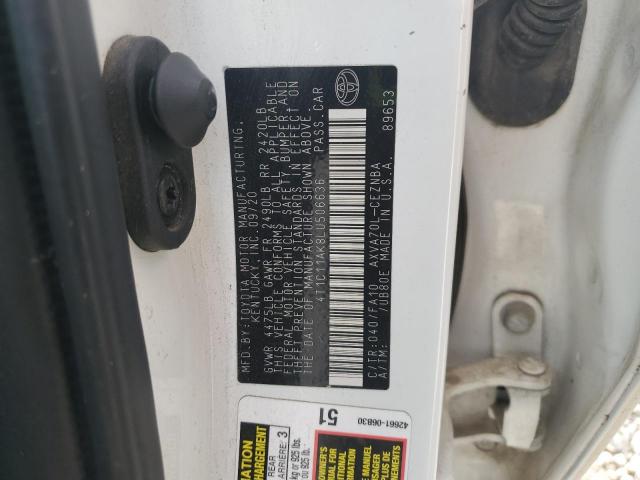 Toyota Camry Le Image 12