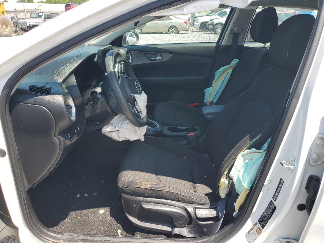 Kia Forte Fe Image 2