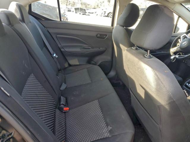 Nissan Versa S Image 10