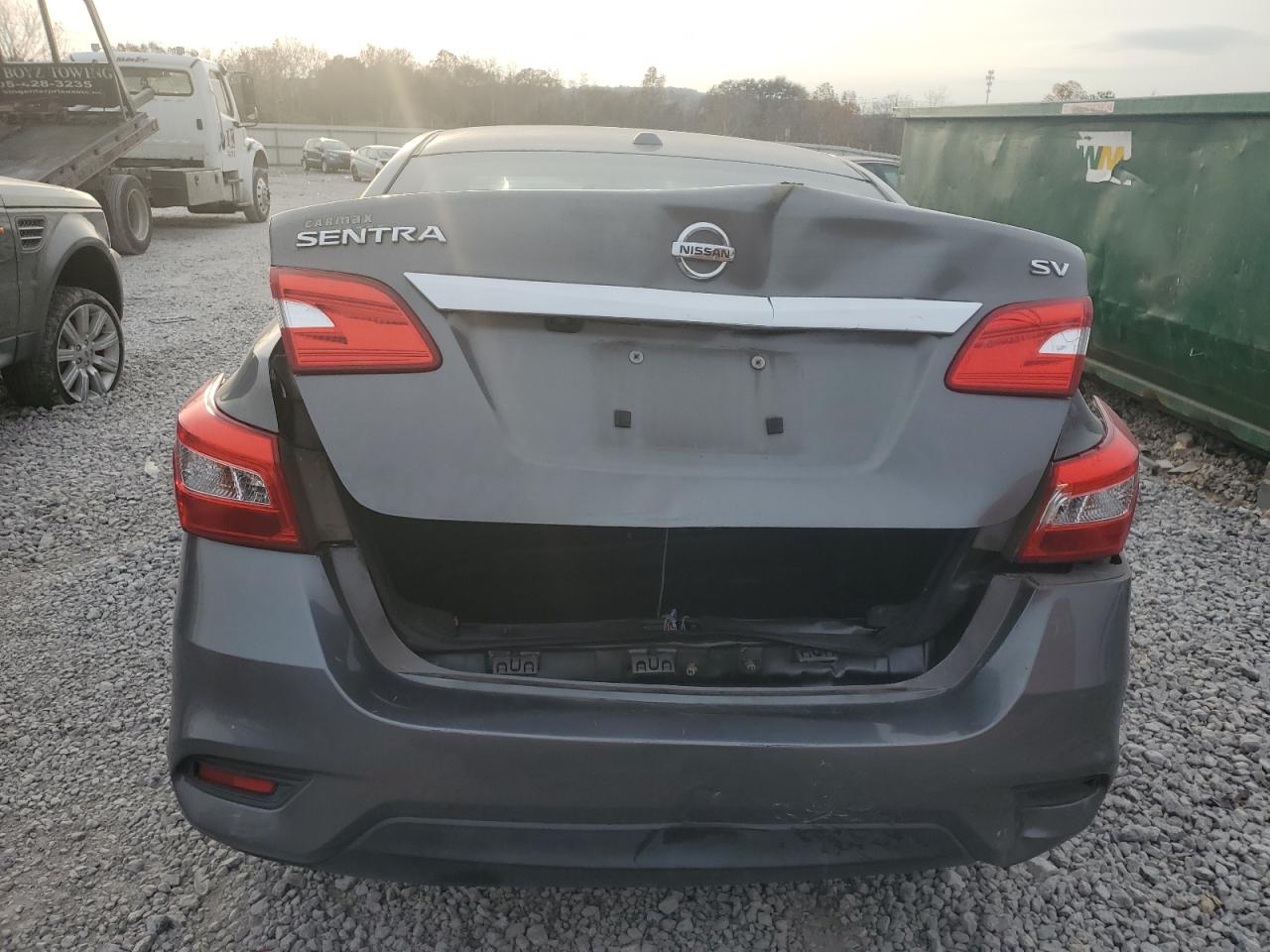 Nissan Sentra S Image 9