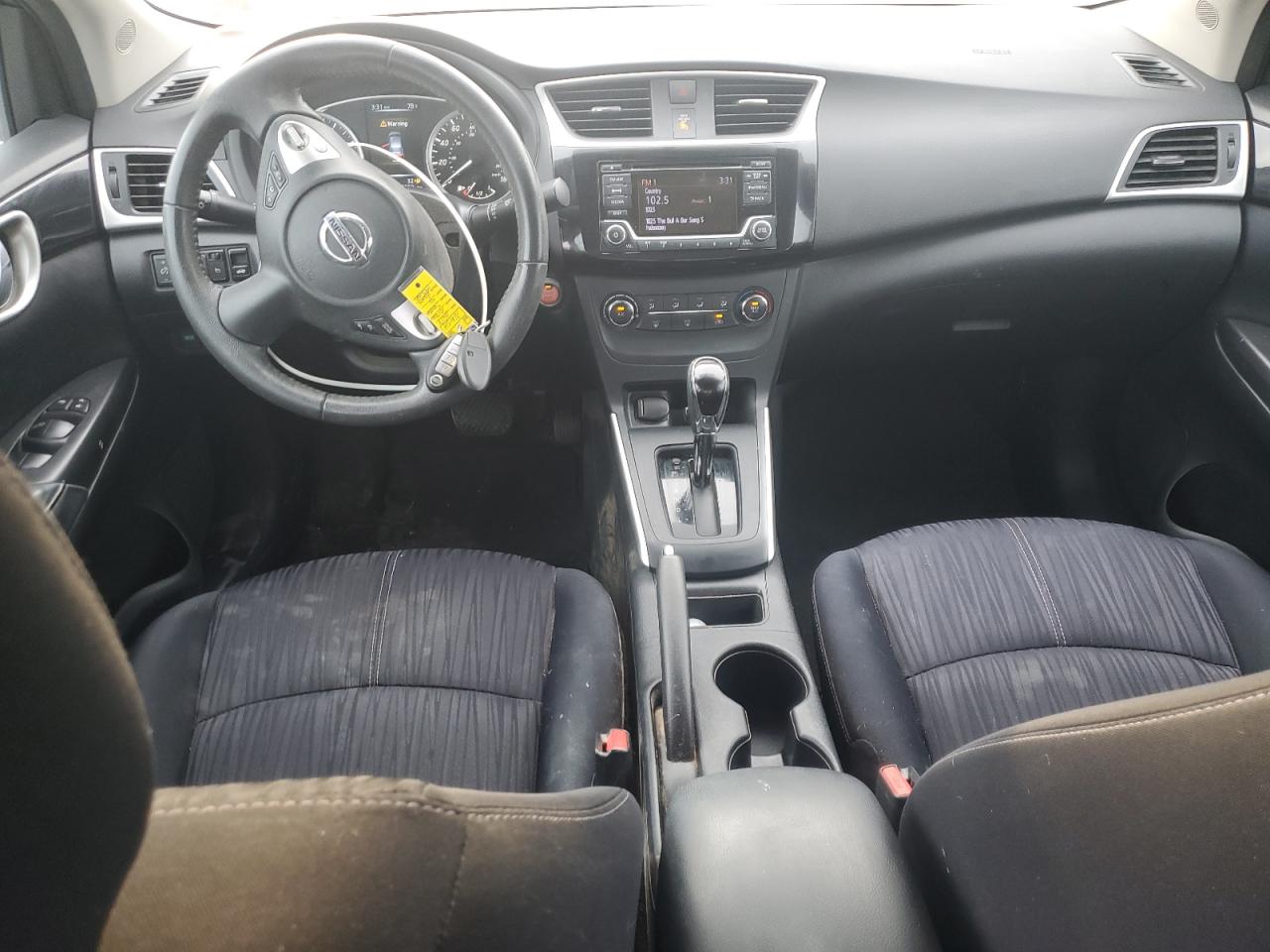 Nissan Sentra S Image 5