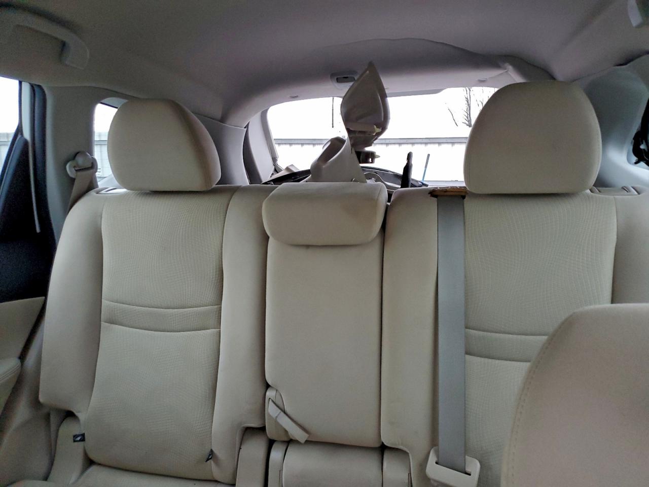 Nissan Rogue S Image 8